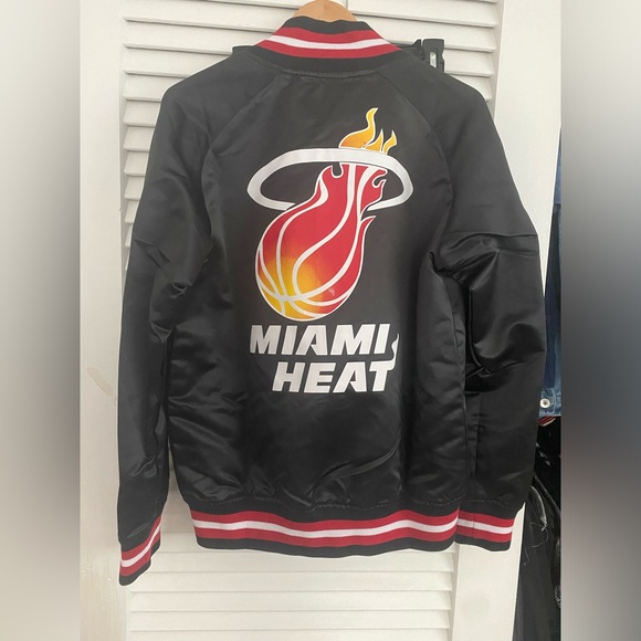 Miami Heat Unknwn bomber jacket - Picture 8 of 13